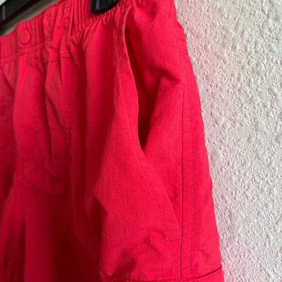 Columbia Women's Alpine Chill Red Hibiscus Shorts Size M Style AL4572 - Picture 7 of 12